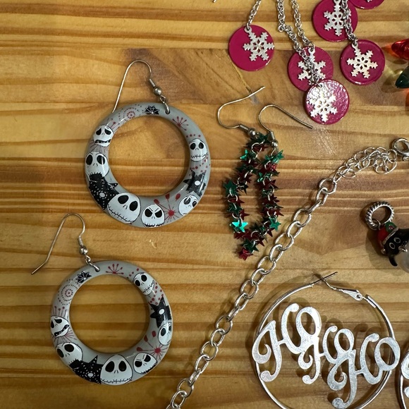 Christmas Jewelry Bundle - Picture 2 of 5